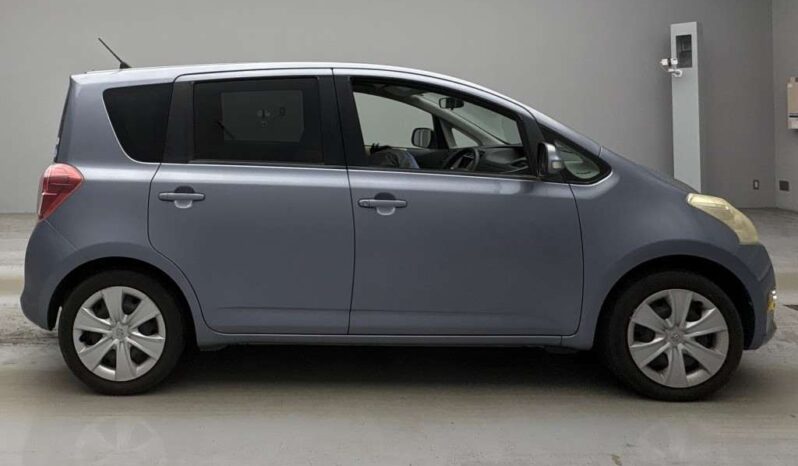 TOYOTA RACTIS full