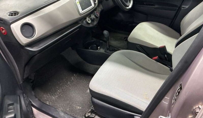 TOYOTA VITZ full