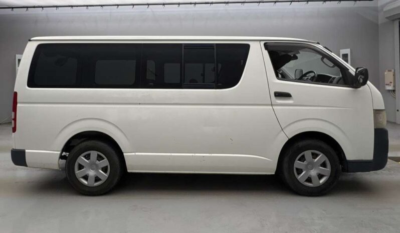 TOYOTA HIACE VAN full