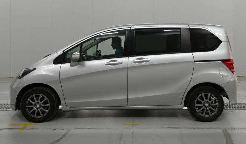 HONDA FREED full