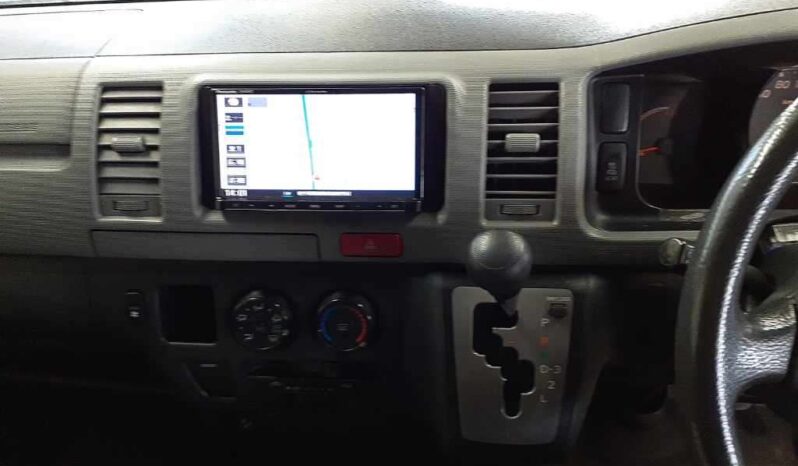 TOYOTA HIACE VAN full