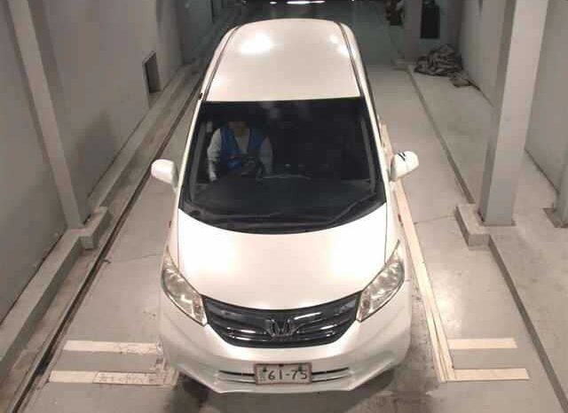 HONDA FREED full