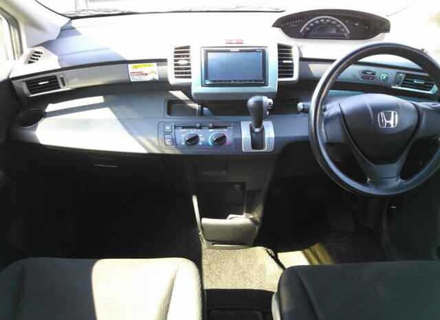 HONDA FREED full