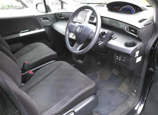 HONDA FREED 2011 full