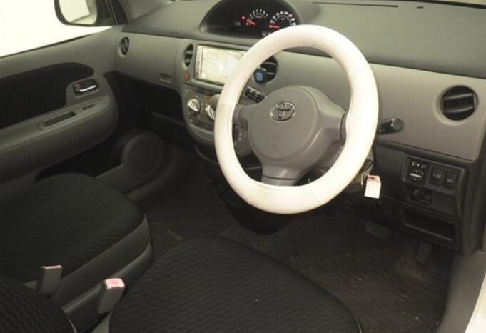 TOYOTA SIENTA full