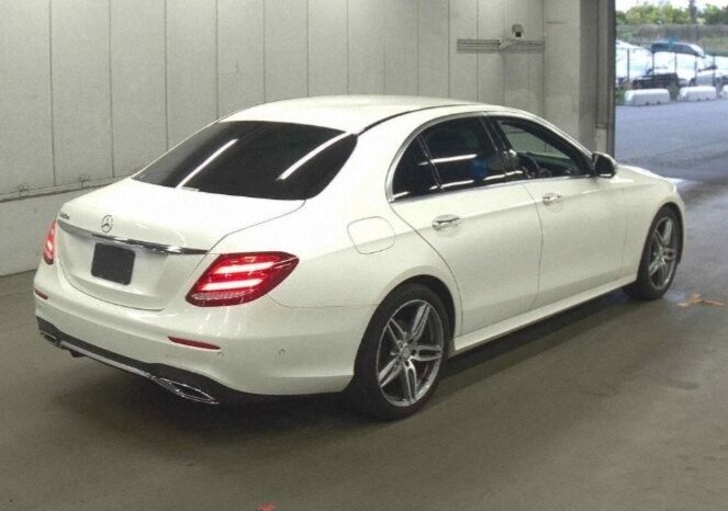 MERCEDES BENZ E-CLASS full