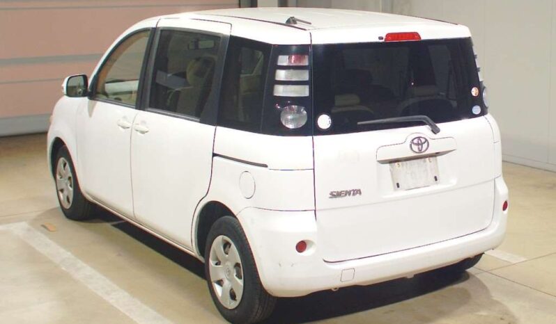 TOYOTA SIENTA 2007 full