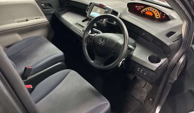 HONDA FREED full