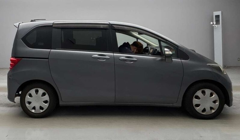 HONDA FREED full