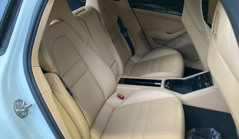 PORSCHE PANAMERA full