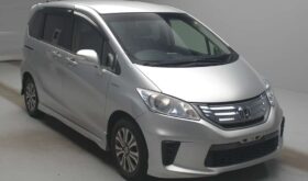 HONDA FREED HYBRID