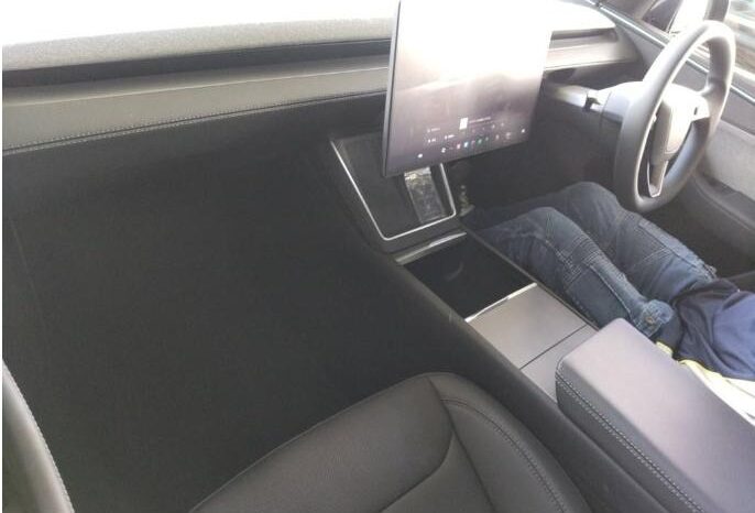 TESLA MODEL Y full