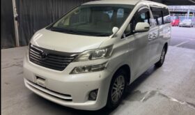 TOYOTA VELLFIRE 2011