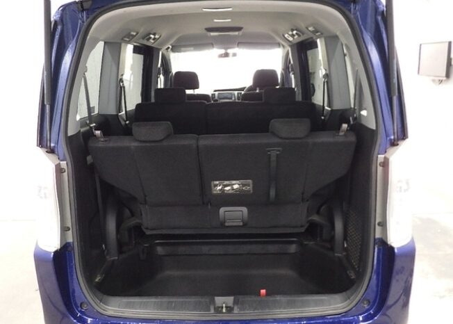 HONDA STEPWAGON SPADA full