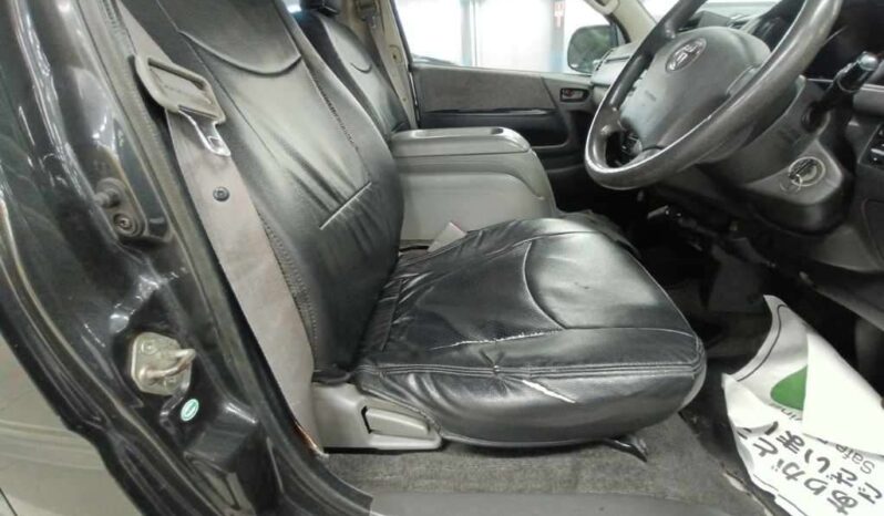 TOYOTA HIACE VAN 2005 full