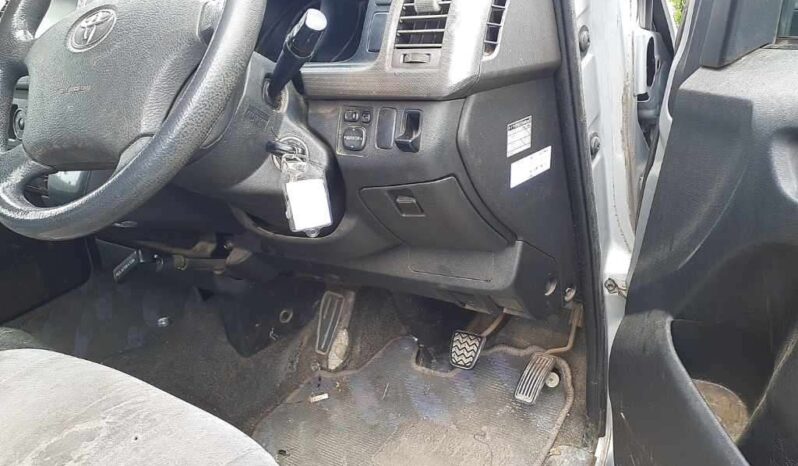 TOYOTA HIACE VAN 2006 full