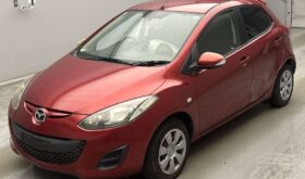 MAZDA  DEMIO 2013
