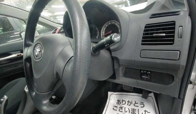 TOYOTA AURIS 2007 full