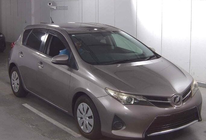 TOYOTA AURIS full
