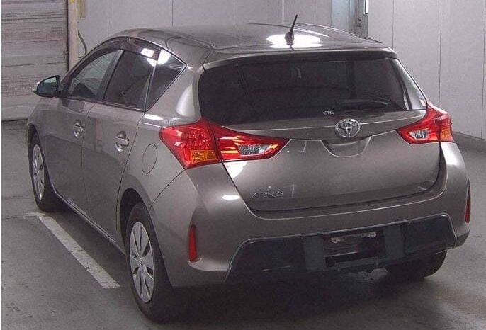 TOYOTA AURIS full