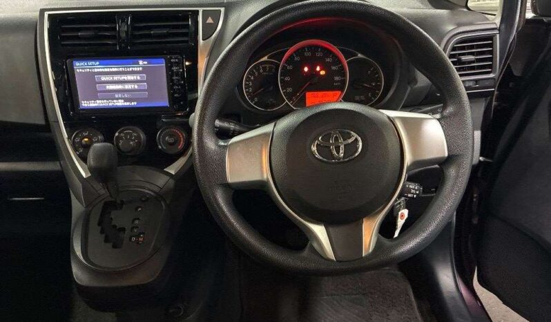 TOYOTA RACTIS full