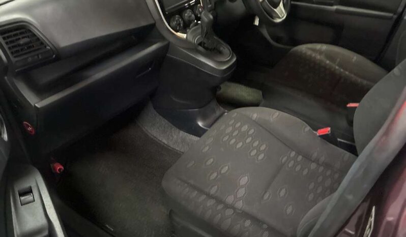 TOYOTA RACTIS full
