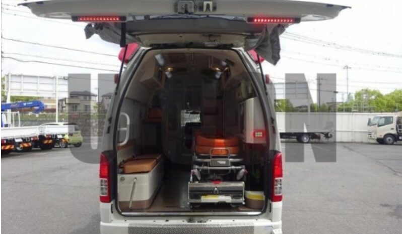 TOYOTA HIACE VAN full