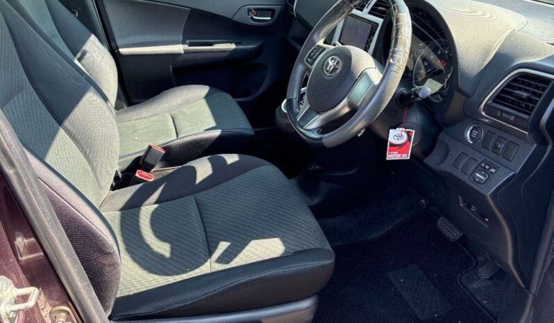 TOYOTA RACTIS full