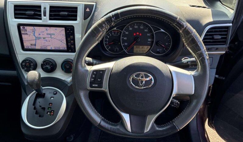 TOYOTA RACTIS full