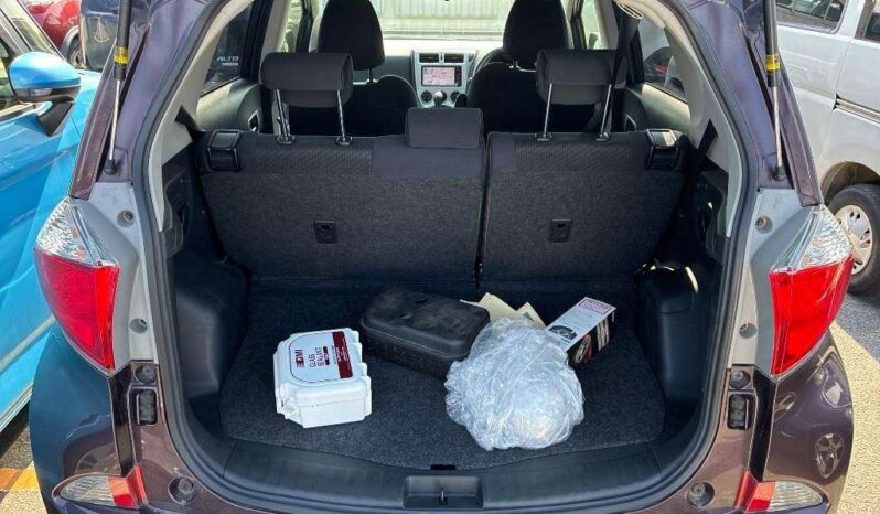 TOYOTA RACTIS full