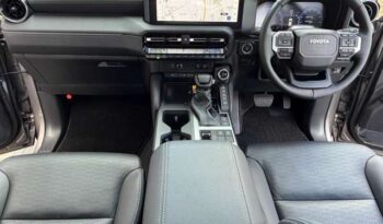 Land Cruiser 250 VX Modellista Package JBL SR Wireless Charging full
