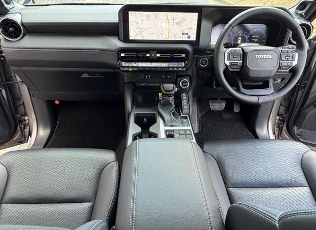 Land Cruiser 250 VX Modellista Package JBL SR Wireless Charging full