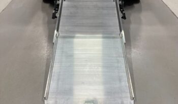 TOYOTA RACTIS full