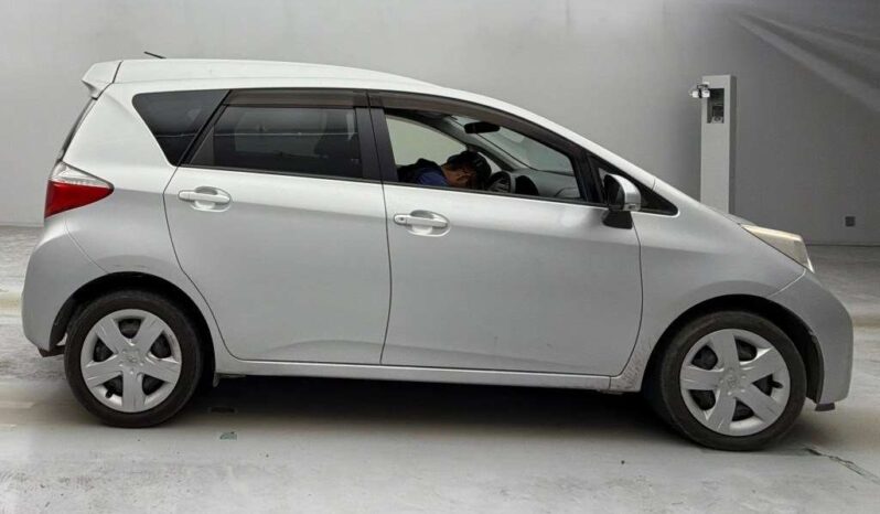 TOYOTA RACTIS 2013 full