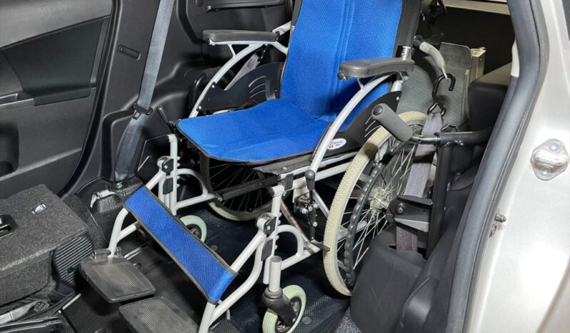 TOYOTA RACTIS full