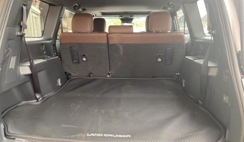TOYOTA LANDCRUISER 250 full