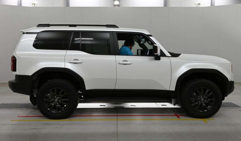 TOYOTA LAND CRUISER VX full