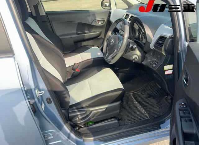 TOYOTA RACTIS 2013 full
