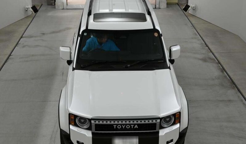TOYOTA LAND CRUISER VX full