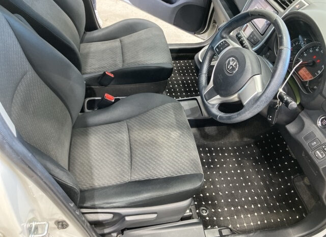 TOYOTA RACTIS 2014 full