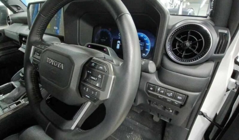 TOYOTA LAND CRUISER 250 full