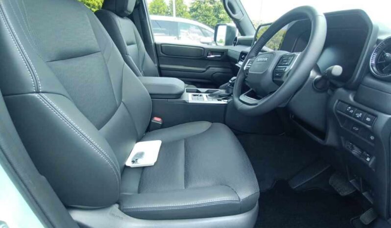 TOYOTA LAND CRUISER VX full