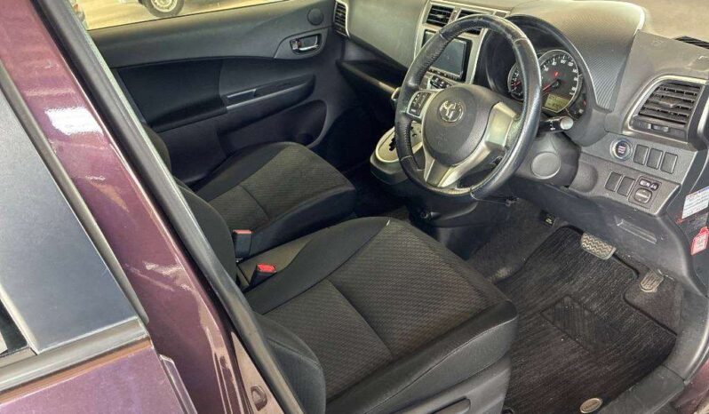TOYOTA RACTIS 2011 full