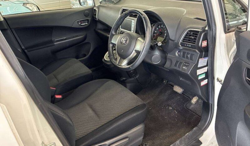 TOYOTA RACTIS full