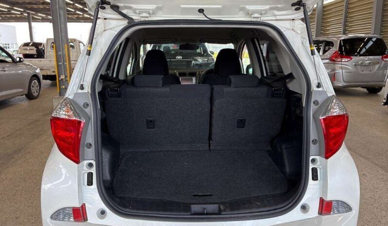 TOYOTA RACTIS full