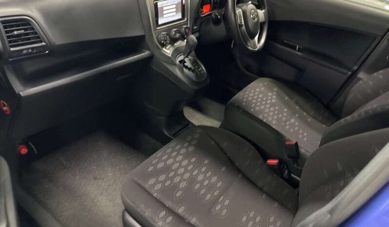 TOYOTA RACTIS full