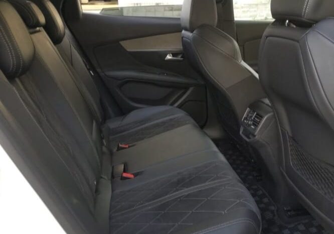 PEUGOT 3008 full