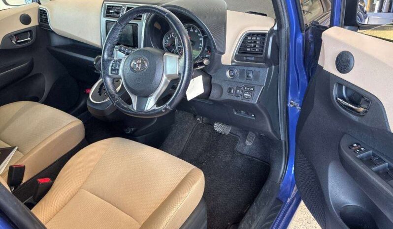 TOYOTA RACTIS full