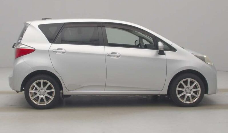 TOYOTA RACTIS full