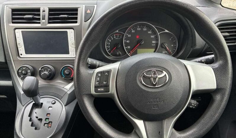TOYOTA RACTIS full